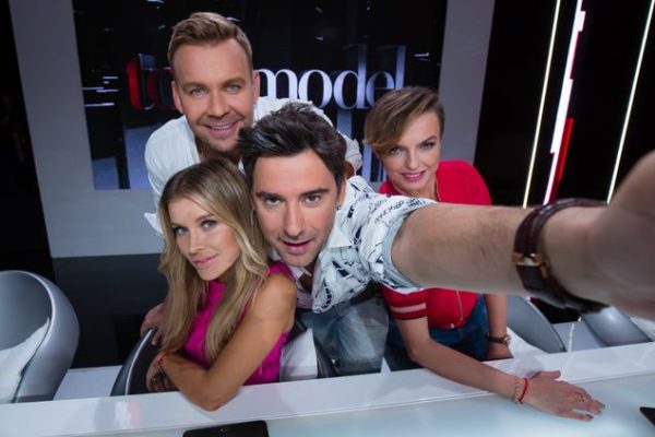 Jury programu "Top Model" i prowadząca Joanna Krupa | fot. TVN
